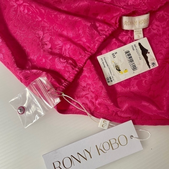 Ronny Kobo Blouse Women’s S Claire Pink Floral Halter Jacquard Print NWT $348 - Picture 6 of 10